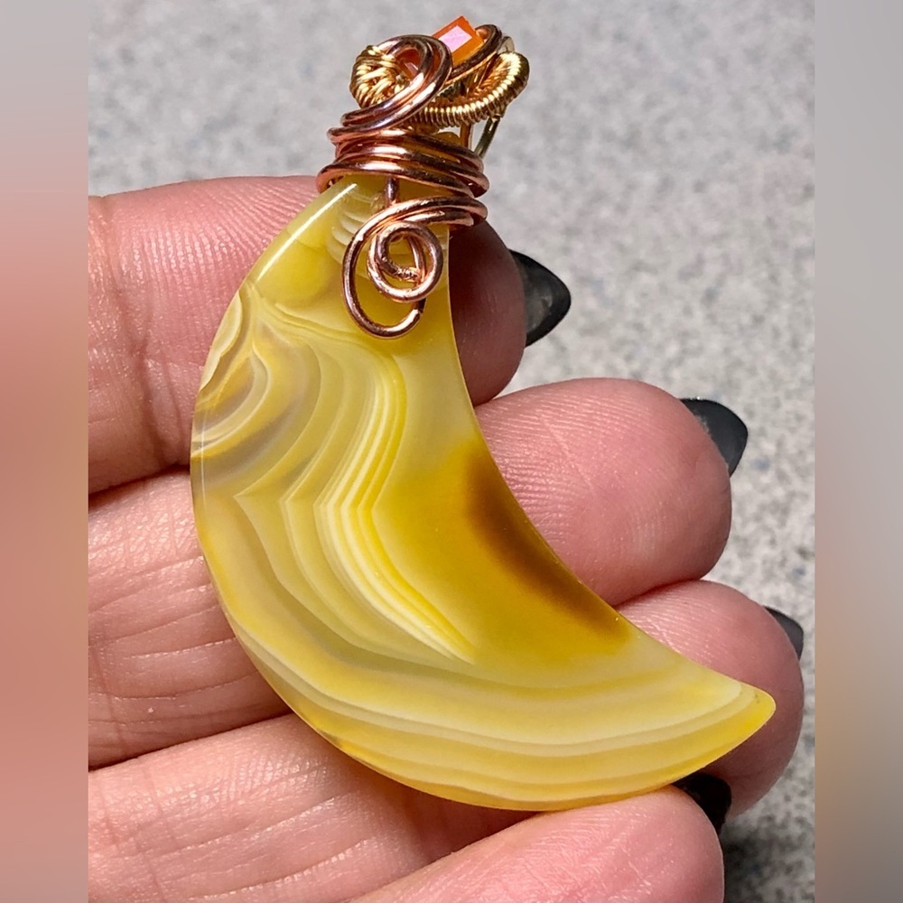 🌖Crescent Moon Wire wrapped banana yellow agate pendant, chain included